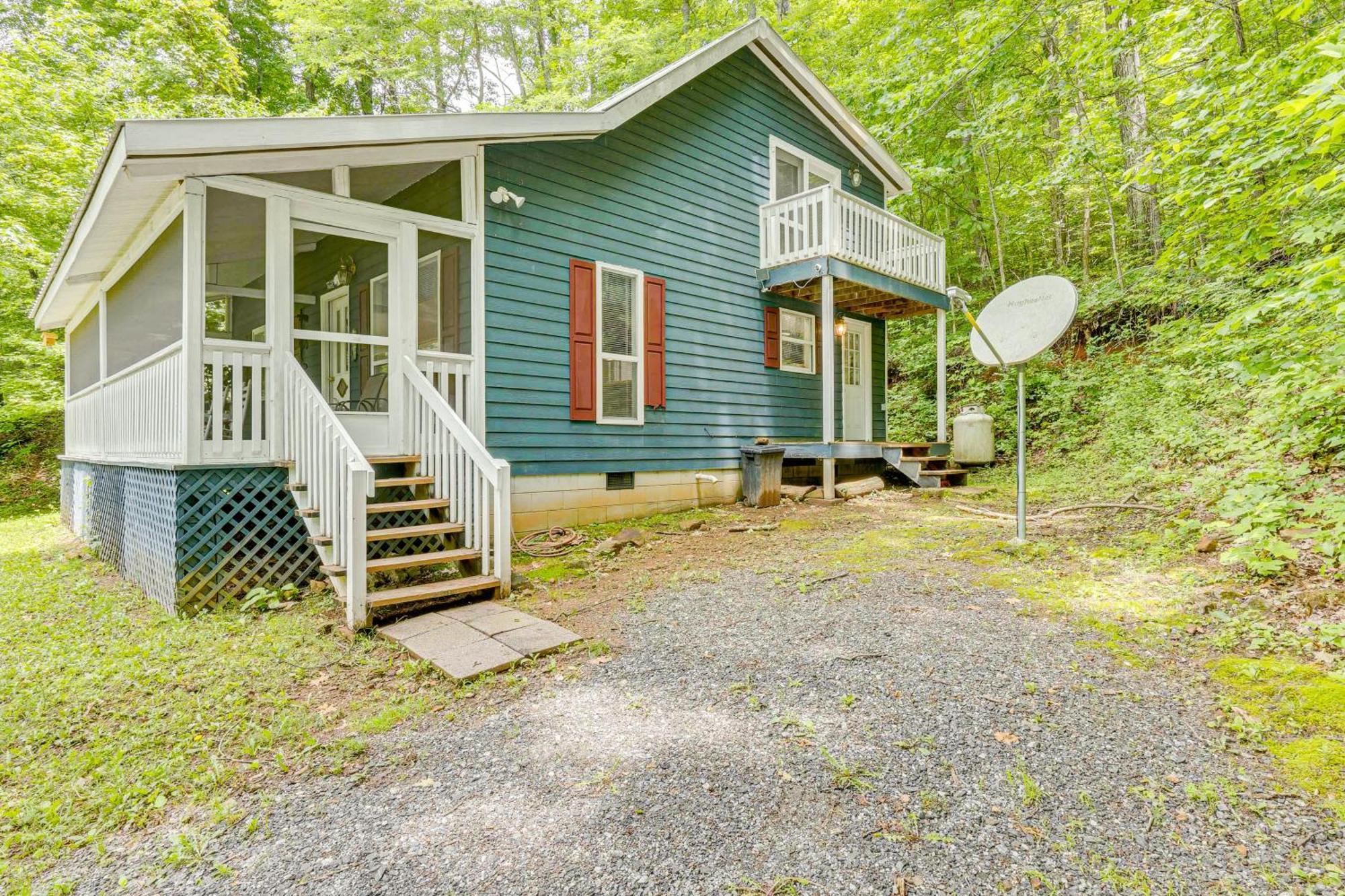 Secluded Cabin With Porch - 7 Miles To Lake Chatuge! Hayesville Exterior foto