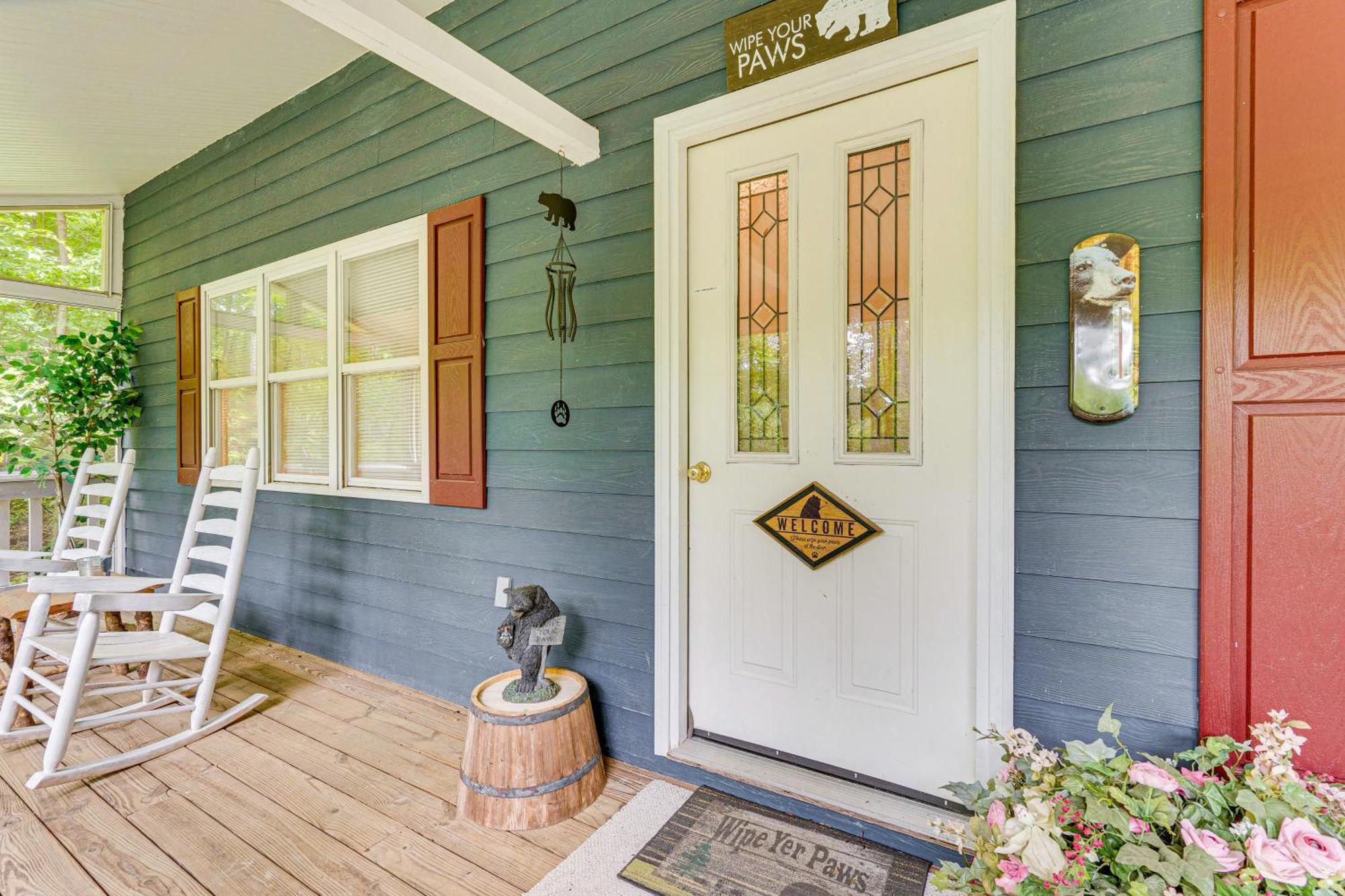Secluded Cabin With Porch - 7 Miles To Lake Chatuge! Hayesville Exterior foto